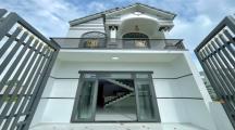 Chủ về Bình Dương. Căn nhà ngay Trung tâm Xã Thạnh Phú ngang 5x20